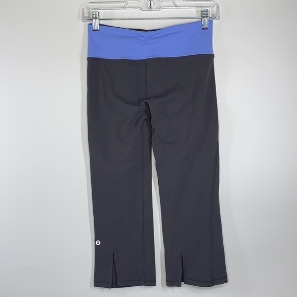 Lululemon Gray Blue Capri/Crop Pants Size 4 - Picture 2 of 6
